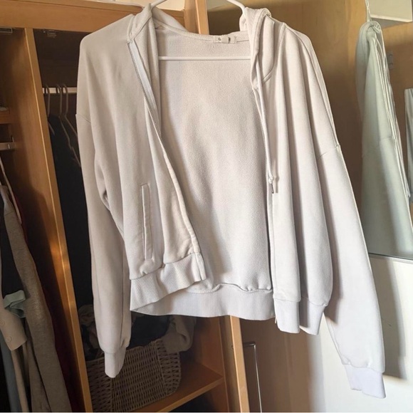 Garage White Zip-Up Hoodie - Women's Casual Layer - Picture 2 of 3